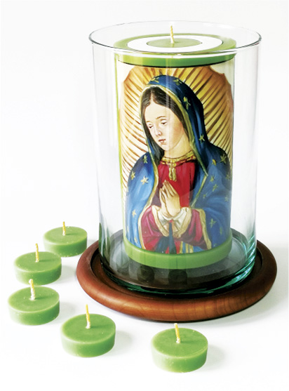 Vela Decorativa pintada al Óleo: Virgen de Guadalupe 1 / decorative handmade candle painted in oil: Virgin of Guadalupe 1