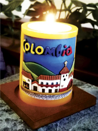 Vela Decorativa en Relieve: Pueblito Típico 2 / handmade candle: typical andean village 2